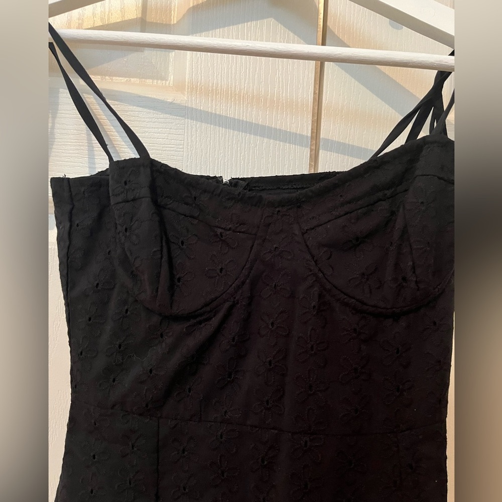Pretty Little Thing Dress - Picture 5 of 5